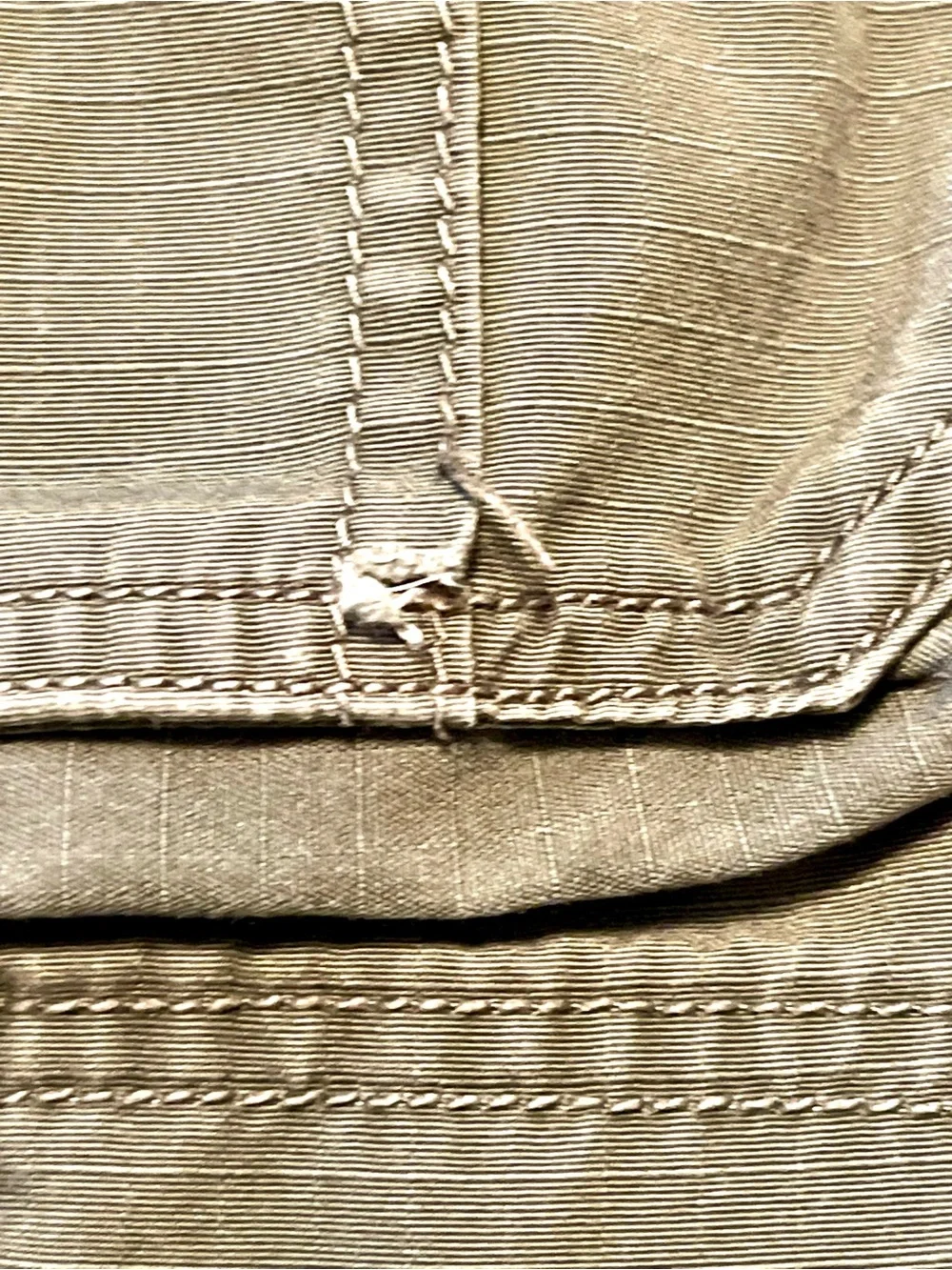 The North Face Men's Army Green Cargo Utility Shorts-Size 40